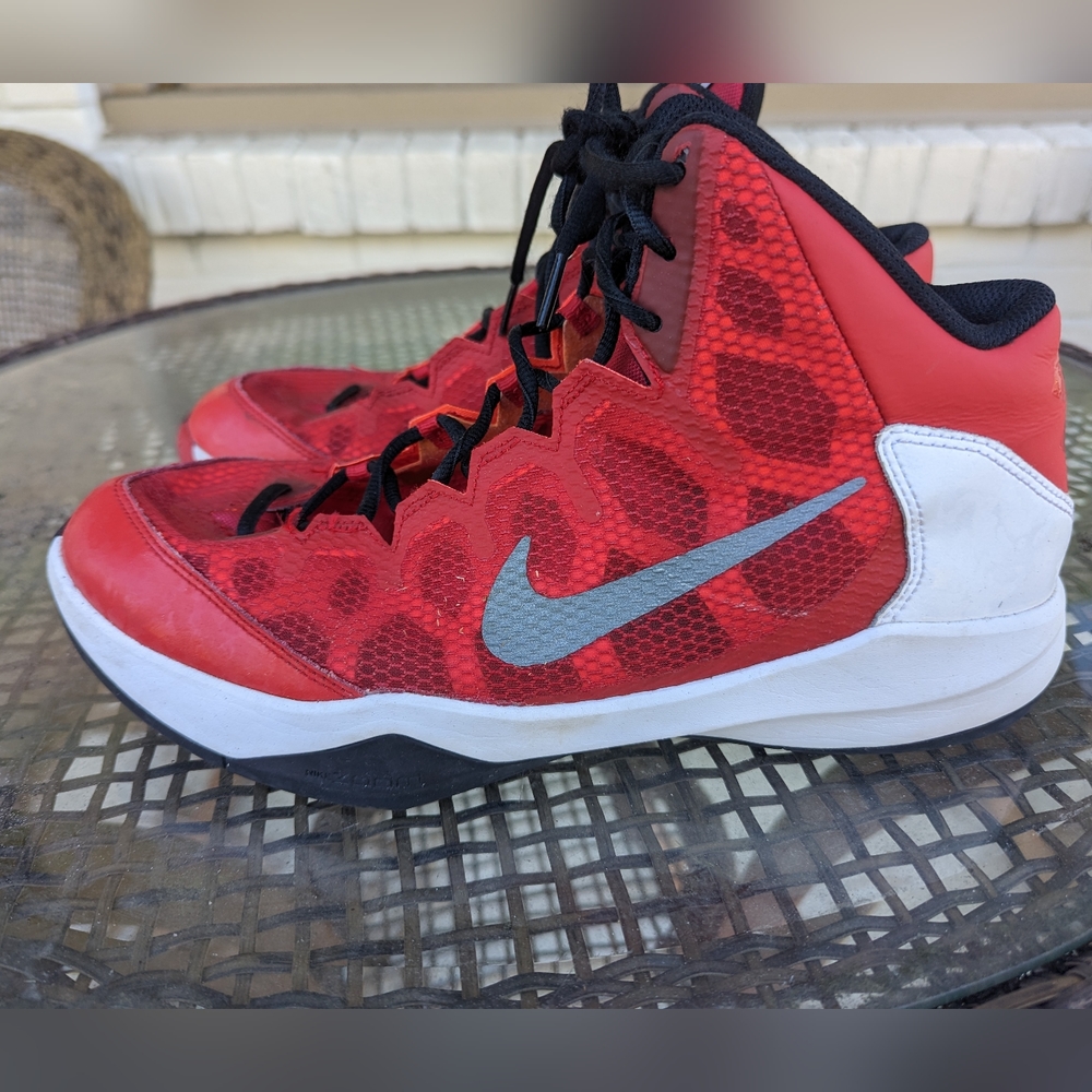 Nike Zoom Without A Doubt sz 11